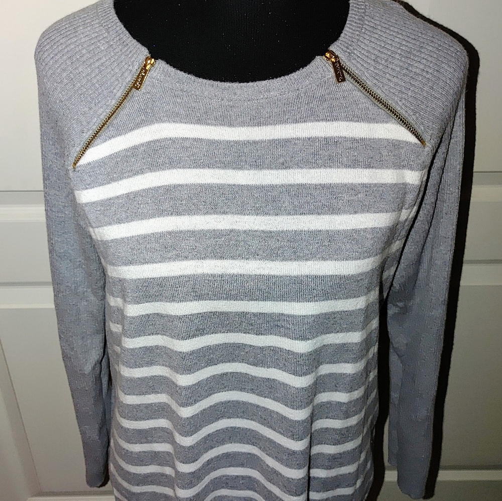 Calvin Klein Sweater